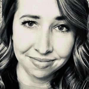 Meet your Posher, Whitney